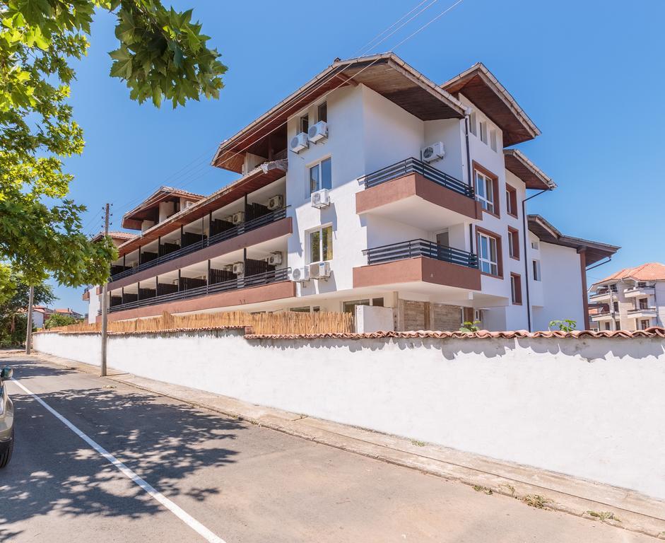 Hotel Csernomorec Kültér fotó