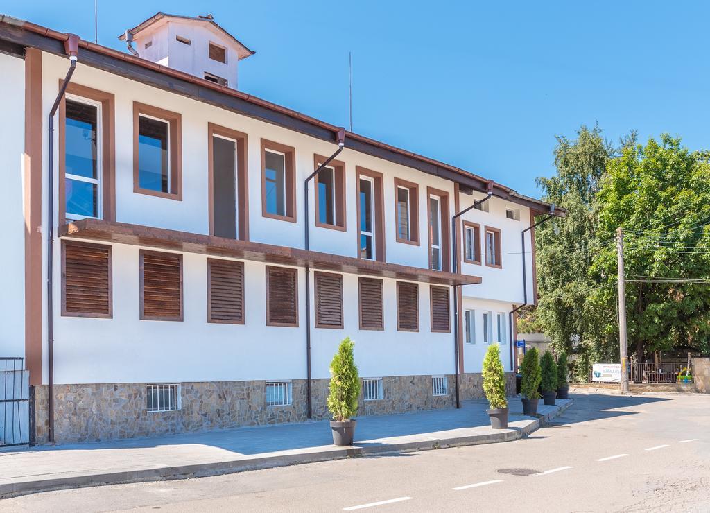 Hotel Csernomorec Kültér fotó